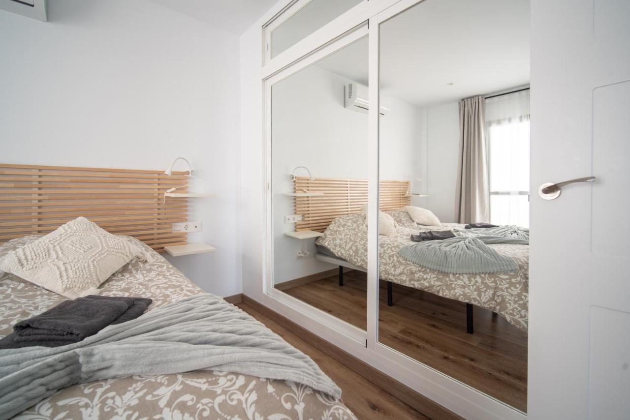 Freshly Renovated, Modern Penthouse Pueblo Evita! ベナルマデナ エクステリア 写真